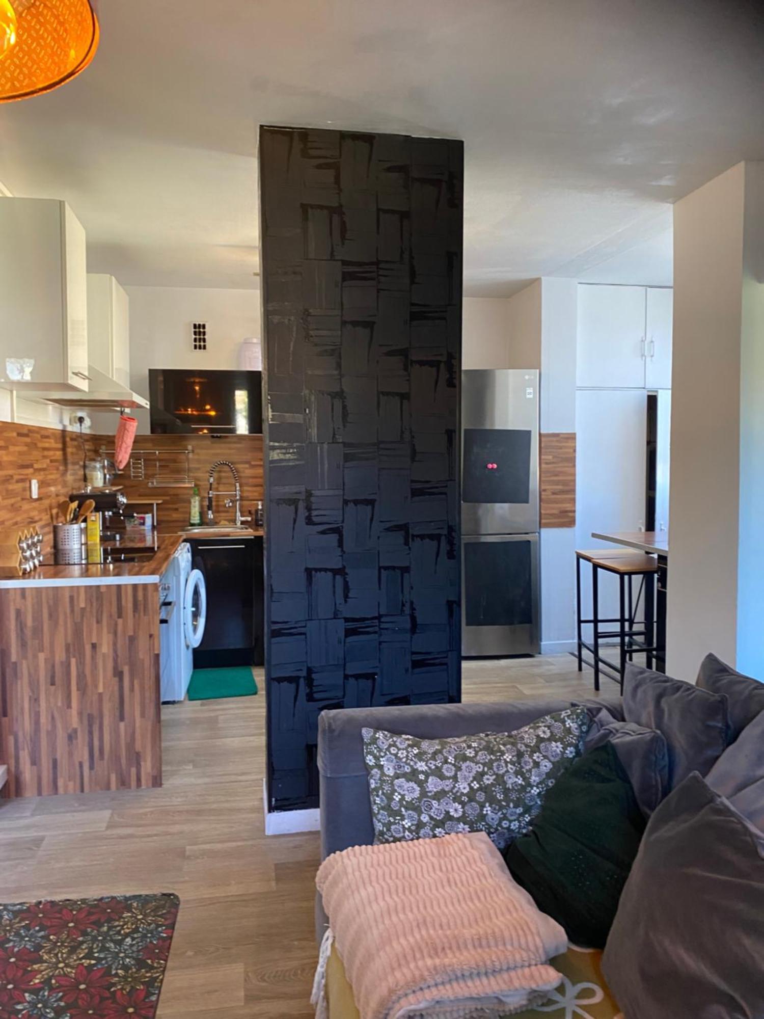 Bel Appartement Spacieux ,Convivial De 3 Chambres Avec Parking Prive Secure Caen Kültér fotó
