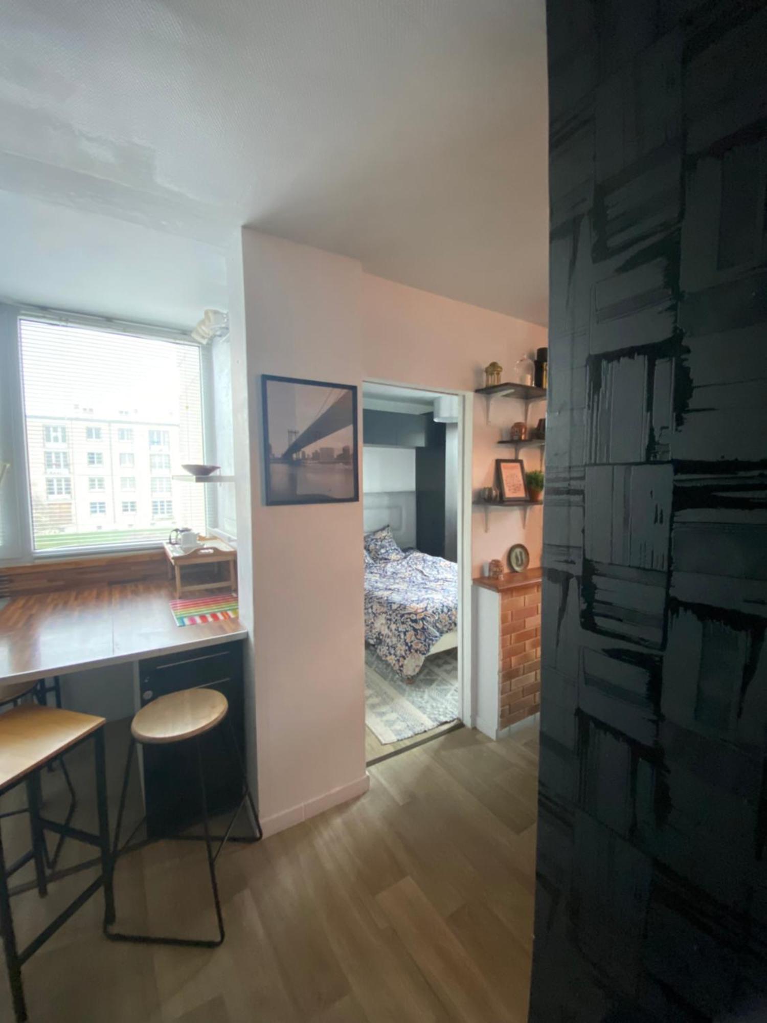 Bel Appartement Spacieux ,Convivial De 3 Chambres Avec Parking Prive Secure Caen Kültér fotó