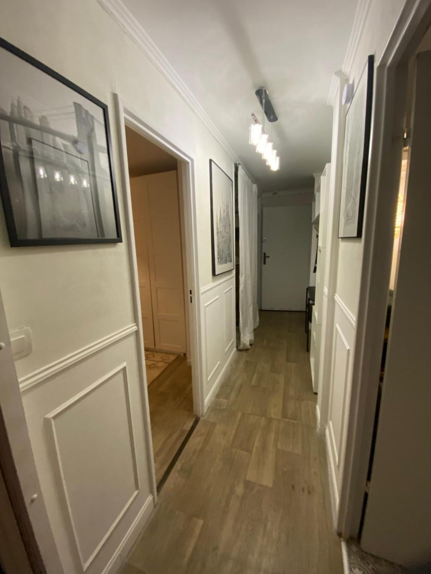 Bel Appartement Spacieux ,Convivial De 3 Chambres Avec Parking Prive Secure Caen Kültér fotó